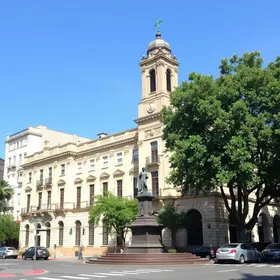 Praça Antenor Navarro: História e Arquitetura